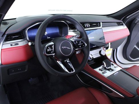 New 2025 Jaguar F-PACE R-Dynamic S AWD/4WD image 16