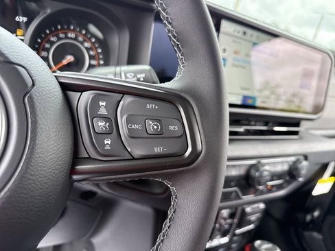 New 2026 Jeep Gladiator Sport AWD/4WD image 15