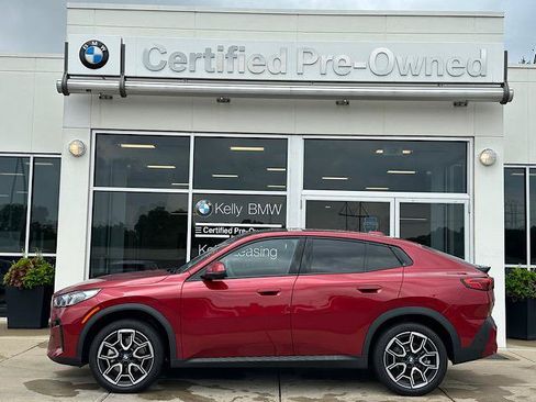 Used 2026 BMW X2 xDrive28i AWD/4WD image 5