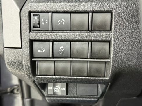 Used 2025 Toyota Tacoma SR5 w/ SR5 Upgrade Package image 11