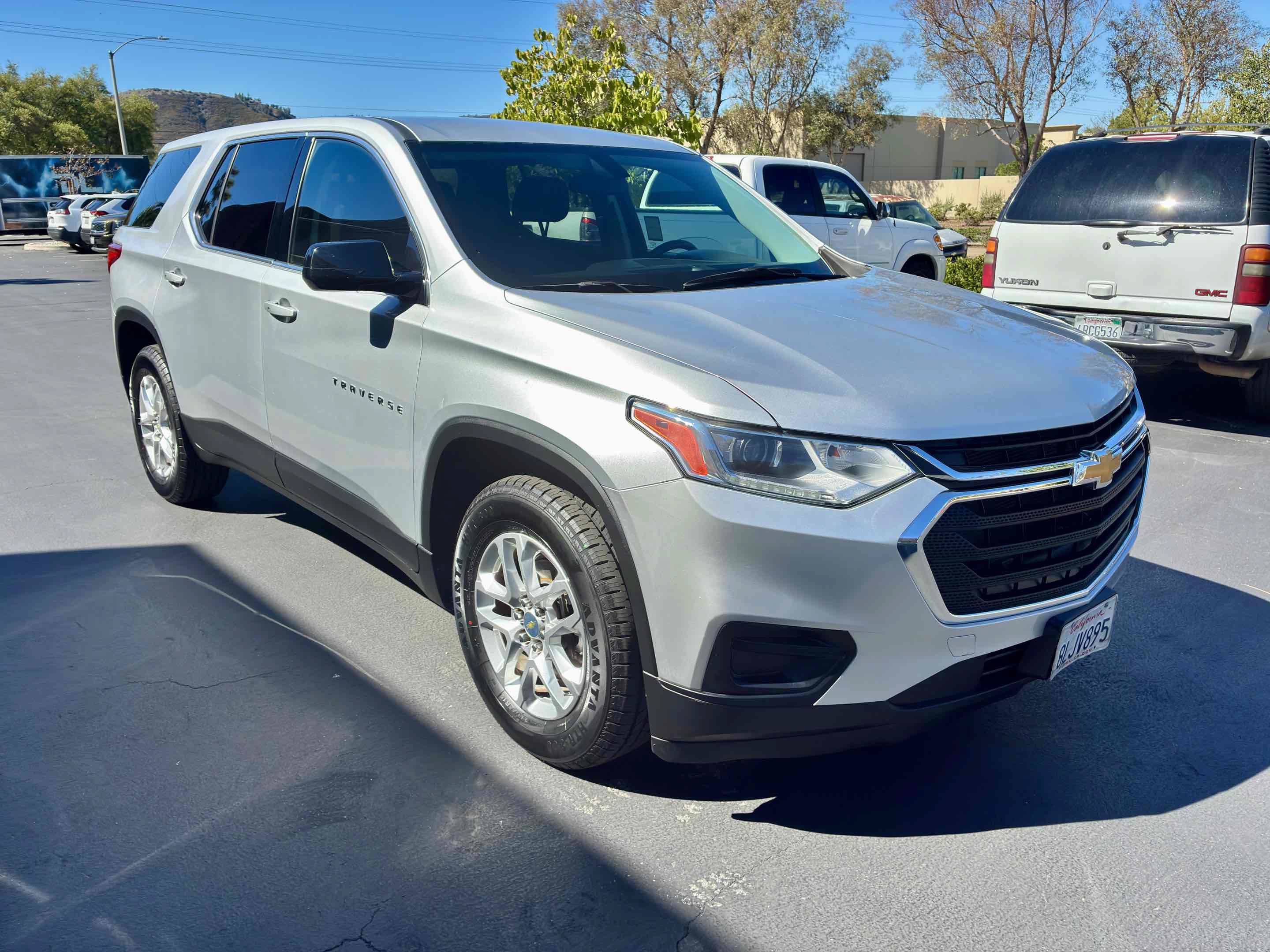 Used 2020 Chevrolet Traverse LS FWD image 6