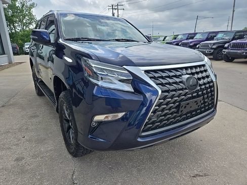 Used 2020 Lexus GX 460 Premium w/ Premium Package AWD/4WD image 16