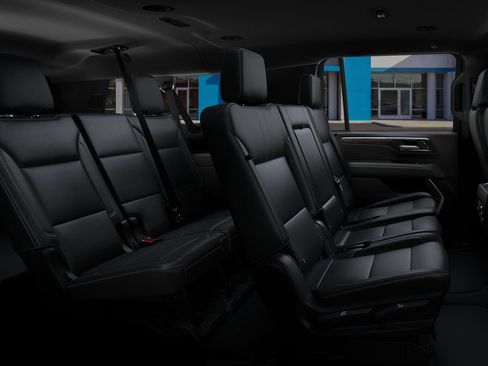 New 2026 Chevrolet Suburban Z71 w/ Comfort Package AWD/4WD image 12
