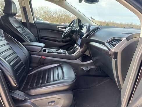 Used 2024 Ford Edge SEL image 17
