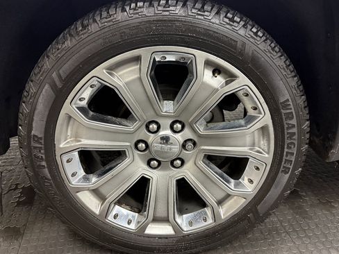 Used 2018 GMC Sierra 1500 Denali w/ Denali Ultimate Package image 10