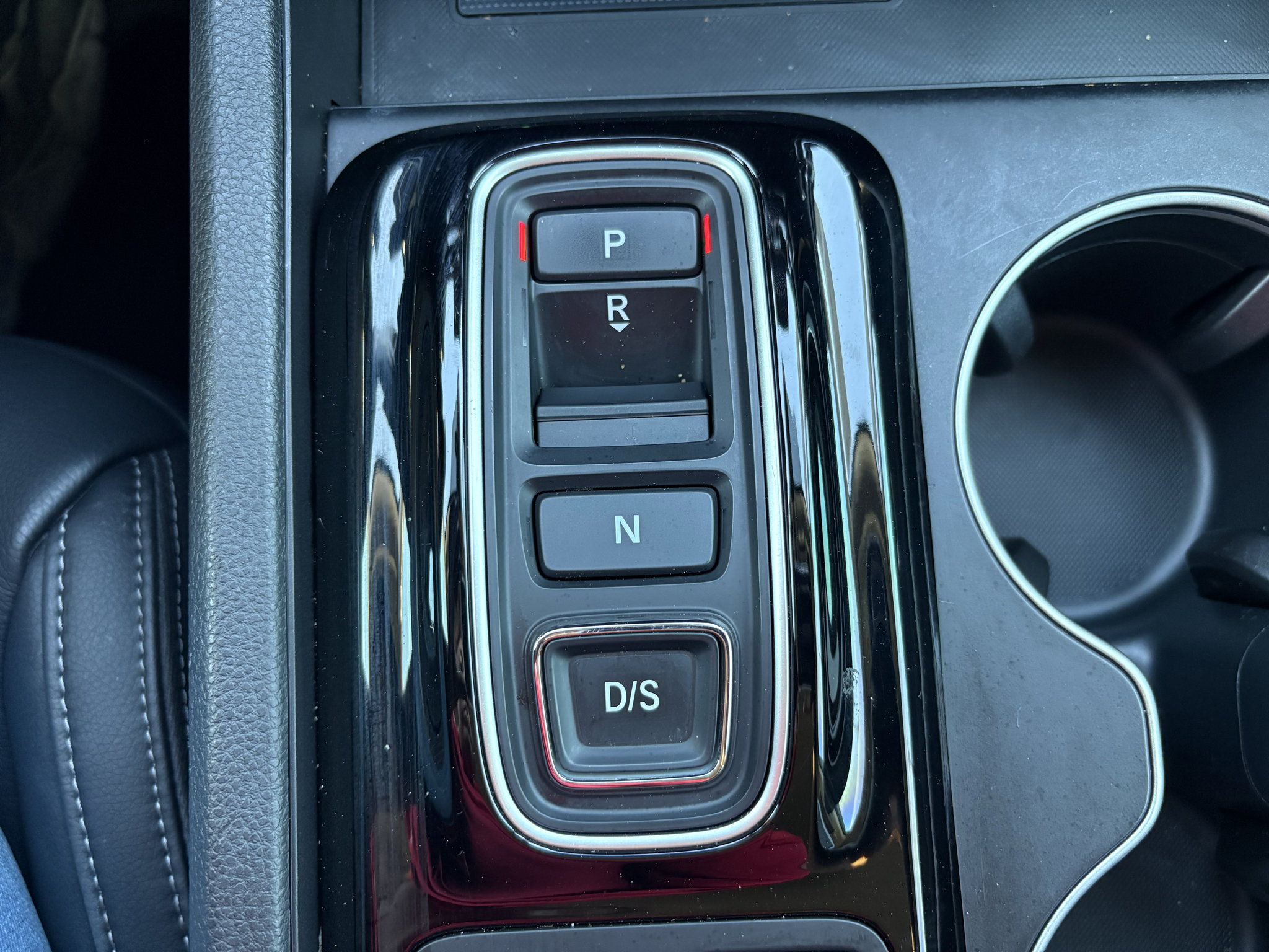 Used 2024 Honda Pilot Touring image 14