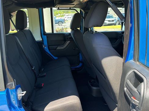 Used 2016 Jeep Wrangler Unlimited Sport AWD/4WD image 12