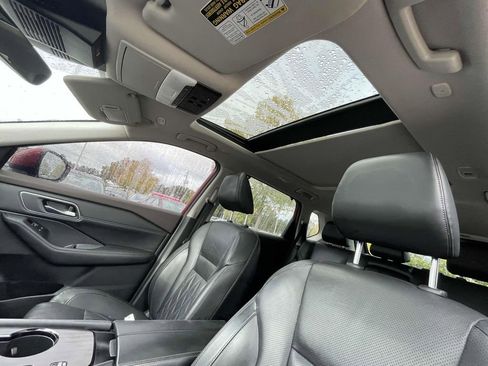 Used 2023 Nissan Rogue Platinum w/ Platinum Premium Package image 16