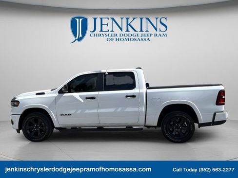 Used 2025 RAM 1500 Big Horn AWD/4WD image 8