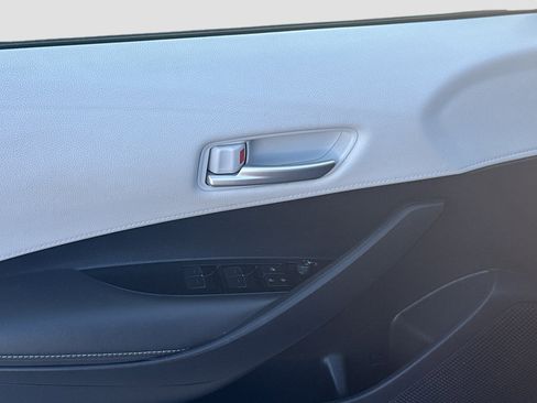 Used 2023 Toyota Corolla SE image 14