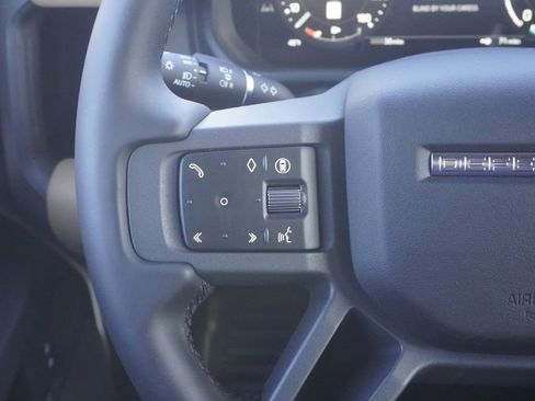 New 2025 Land Rover Defender 110 X-Dynamic SE image 12