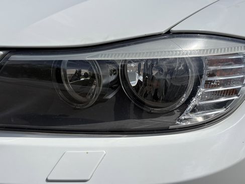 Used 2011 BMW 328i xDrive Sedan AWD/4WD image 6