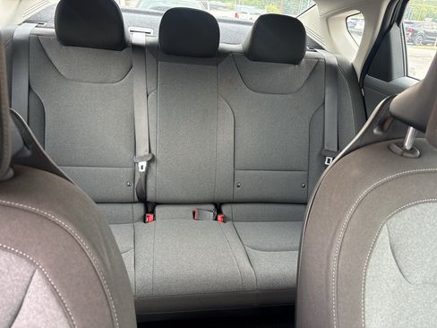 Used 2025 Kia K4 FWD image 19