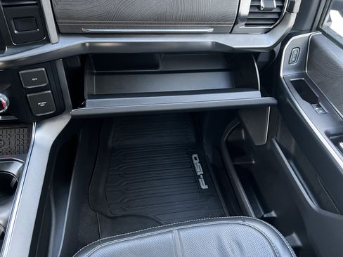 Used 2023 Ford F150 Platinum w/ FX4 Off-Road Package image 34