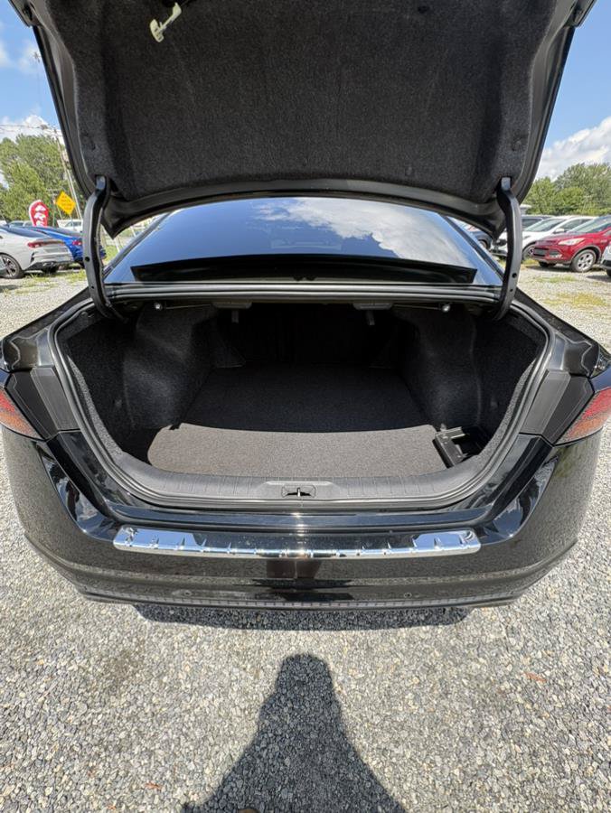 Used 2023 Nissan Altima 2.5 SR AWD/4WD image 5