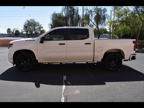 Used 2024 Chevrolet Silverado 1500 Custom w/ Turbomax Blackout Package RWD image 4