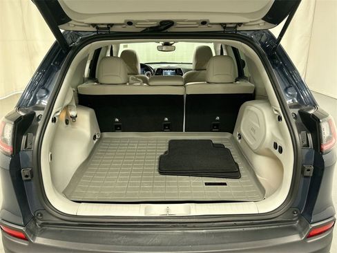 Used 2021 Jeep Cherokee Limited image 22