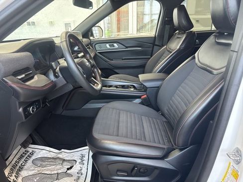 Used 2025 Ford Explorer ST-Line w/ ST-Line Street Pack image 20