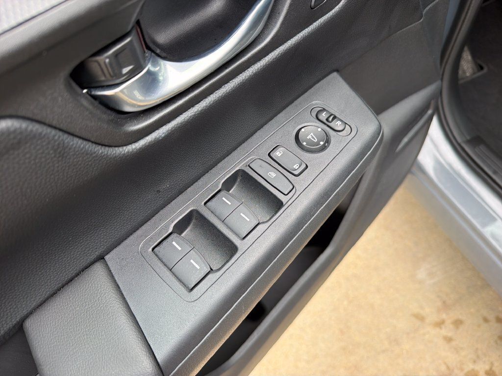 Used 2026 Honda CR-V Sport-L image 11