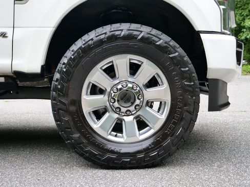 Used 2020 Ford F250 Platinum w/ FX4 Off-Road Package AWD/4WD image 44