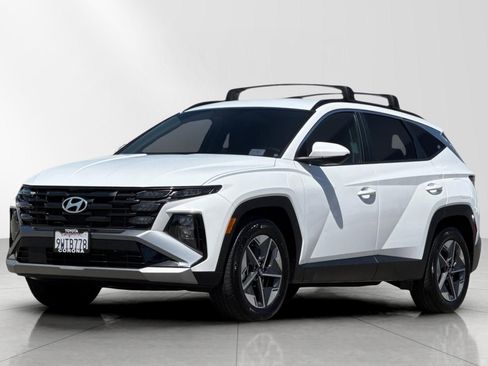 Used 2025 Hyundai Tucson SEL FWD image 8
