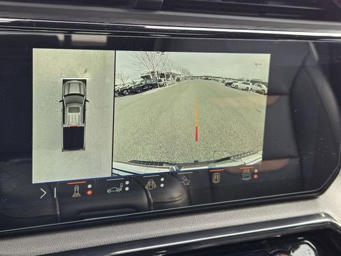 Used 2024 GMC Sierra 1500 AT4 w/ AT4 Premium Package image 30