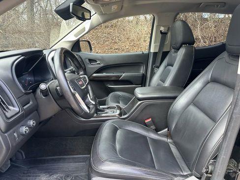 Used 2016 GMC Canyon SLT w/ Driver Alert Package image 8