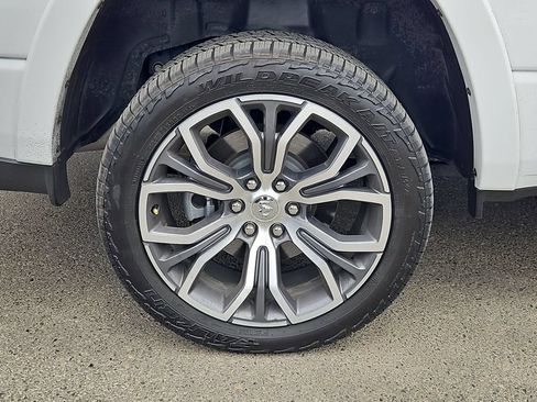 Used 2025 RAM 1500 Tungsten w/ Off Road Group AWD/4WD image 9