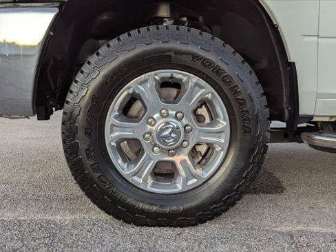 Used 2024 RAM 2500 Big Horn w/ Off Road Package AWD/4WD image 28
