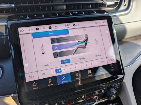 New 2025 Jeep Grand Cherokee L Limited image 27