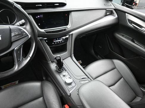 Certified 2023 Cadillac XT5 Luxury AWD/4WD image 15