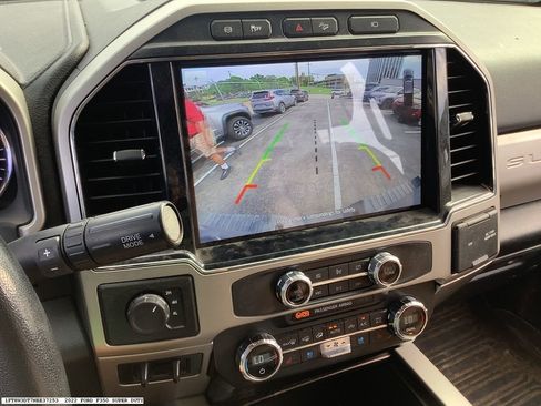 Used 2022 Ford F350 Lariat w/ Lariat Value Package AWD/4WD image 9
