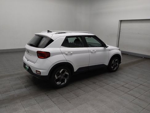 Used 2021 Hyundai Venue SEL FWD image 10
