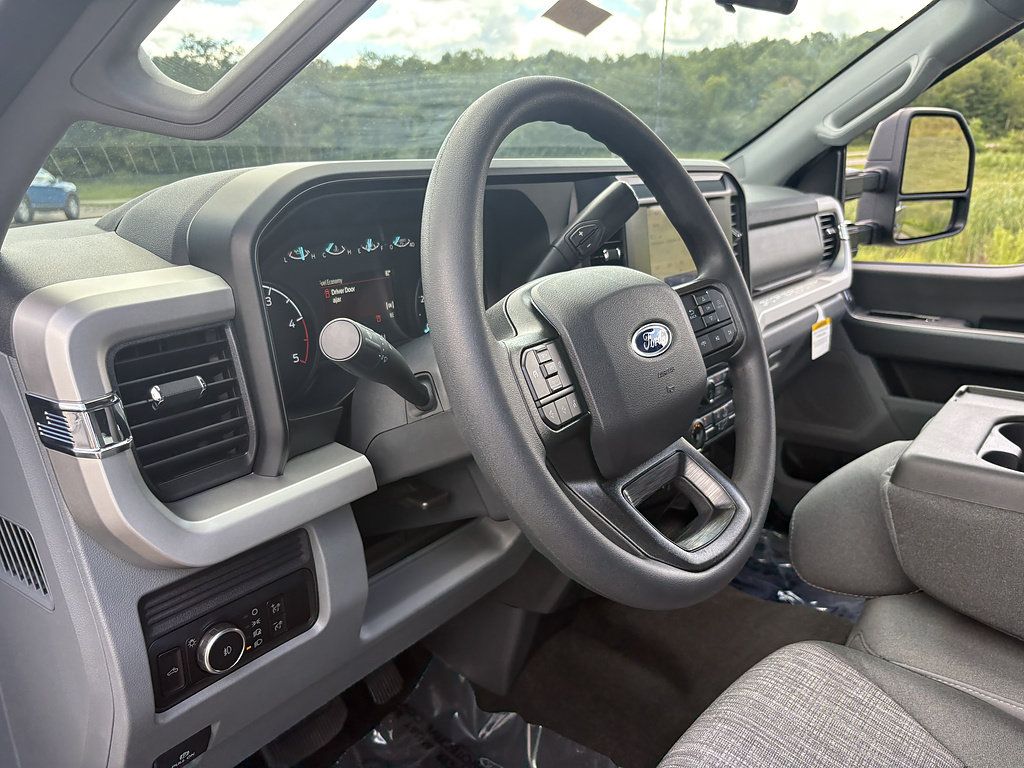 New 2026 Ford F250 XLT AWD/4WD image 30
