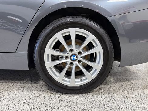 Used 2017 BMW 320i xDrive Sedan image 13