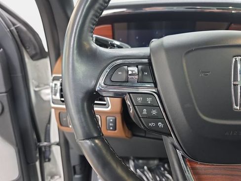 Certified 2024 Lincoln Navigator L Reserve AWD/4WD image 14
