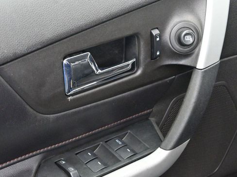 Used 2012 Ford Edge SEL image 12