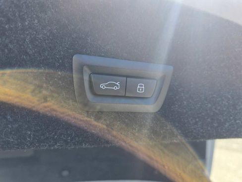 Used 2025 BMW M340i M340i w/ Premium Package image 18