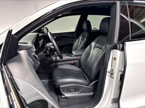 Used 2021 Audi Q8 Premium w/ Black Optic Package AWD/4WD image 26