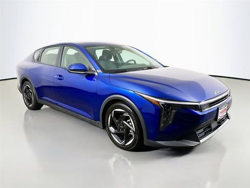 Certified 2025 Kia K4 EX image 13