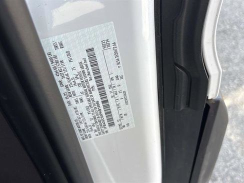 Used 2023 Ford Transit 350 XL image 30