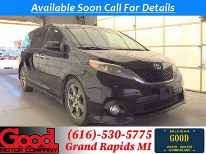 Used 2017 Toyota Sienna SE