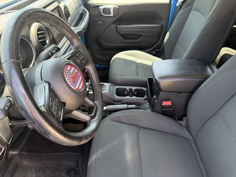 Used 2021 Jeep Gladiator Sport AWD/4WD image 10