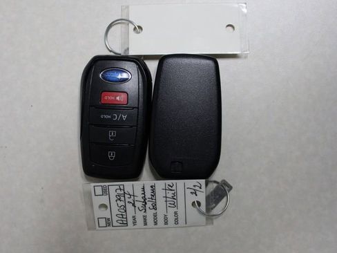 Used 2024 Subaru Solterra AWD/4WD image 32