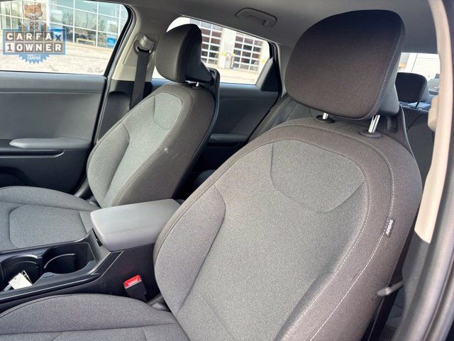 Used 2025 Kia K4 FWD image 22