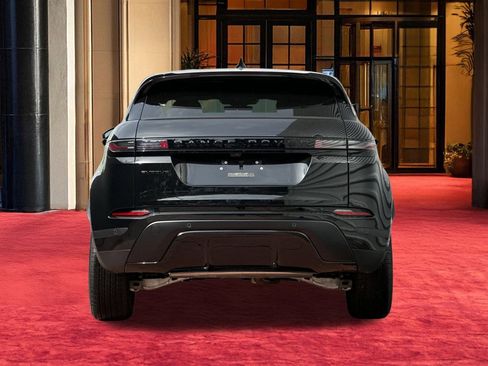 Used 2026 Land Rover Range Rover Evoque S image 11