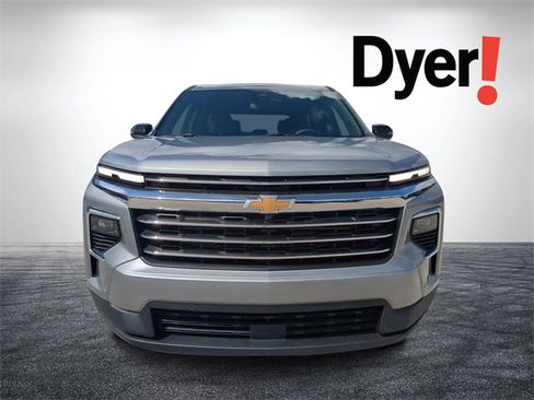 New 2025 Chevrolet Traverse LT w/ Enhanced Driving Package image 9