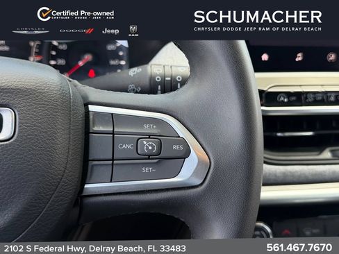 Used 2024 Jeep Compass Latitude AWD/4WD image 25