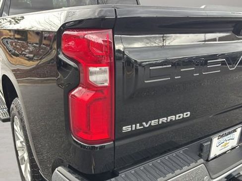 Used 2023 Chevrolet Silverado 1500 LTZ w/ LTZ Premium Package image 36
