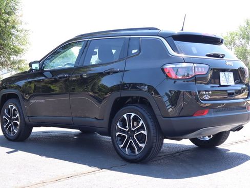 Used 2022 Jeep Compass Limited image 7